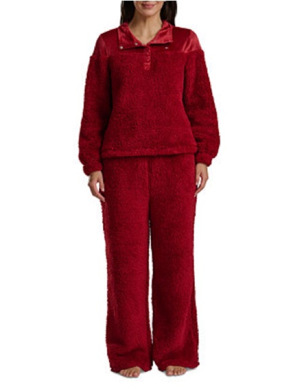 NWT Tommy Hilfiger
Women's 2-Piece Long Sleeves Sherpa Set